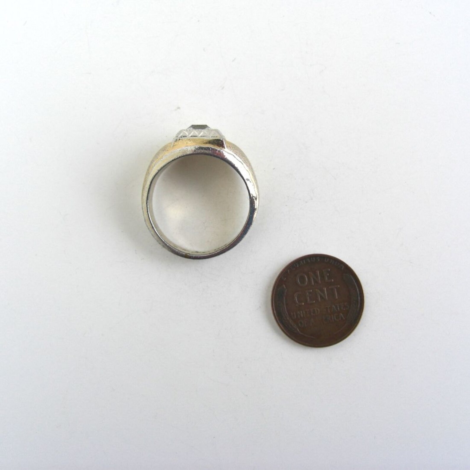 Vintage 18Kt Hge Ring - jmvdb06