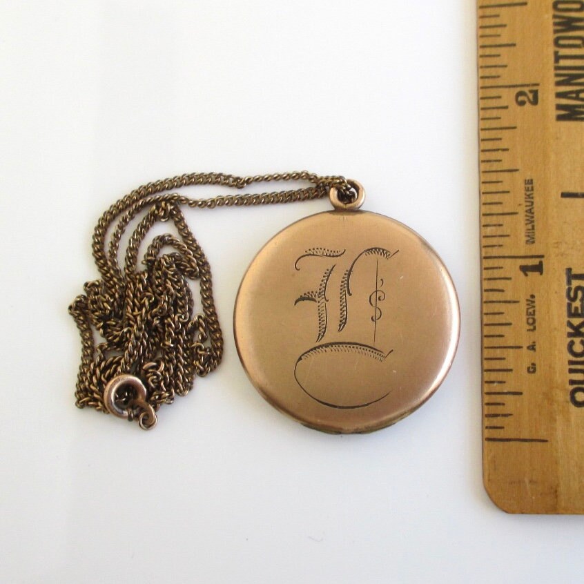 Picture Locket Pendant Necklace Vintage 