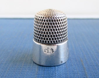 Simons Bros. Sterling Silver Thimble - Vintage / Antique, Marked "11" & Engraved "HMC" (Unpolished)