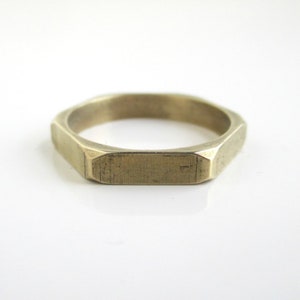 6 Sided Solid Brass Band Ring - Vintage Gold Tone Hexagon Ring, Size 8.25 (Surface Scratches)