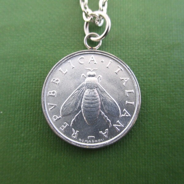 ITALY Coin Pendant Necklace - Repurposed Vintage 1950's Italia 2 Lira Silver Tone Uncirculated Coin