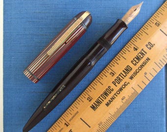 Waterman's Fountain Pen W/ Ideal 14KT Med Stub Nib - Vintage