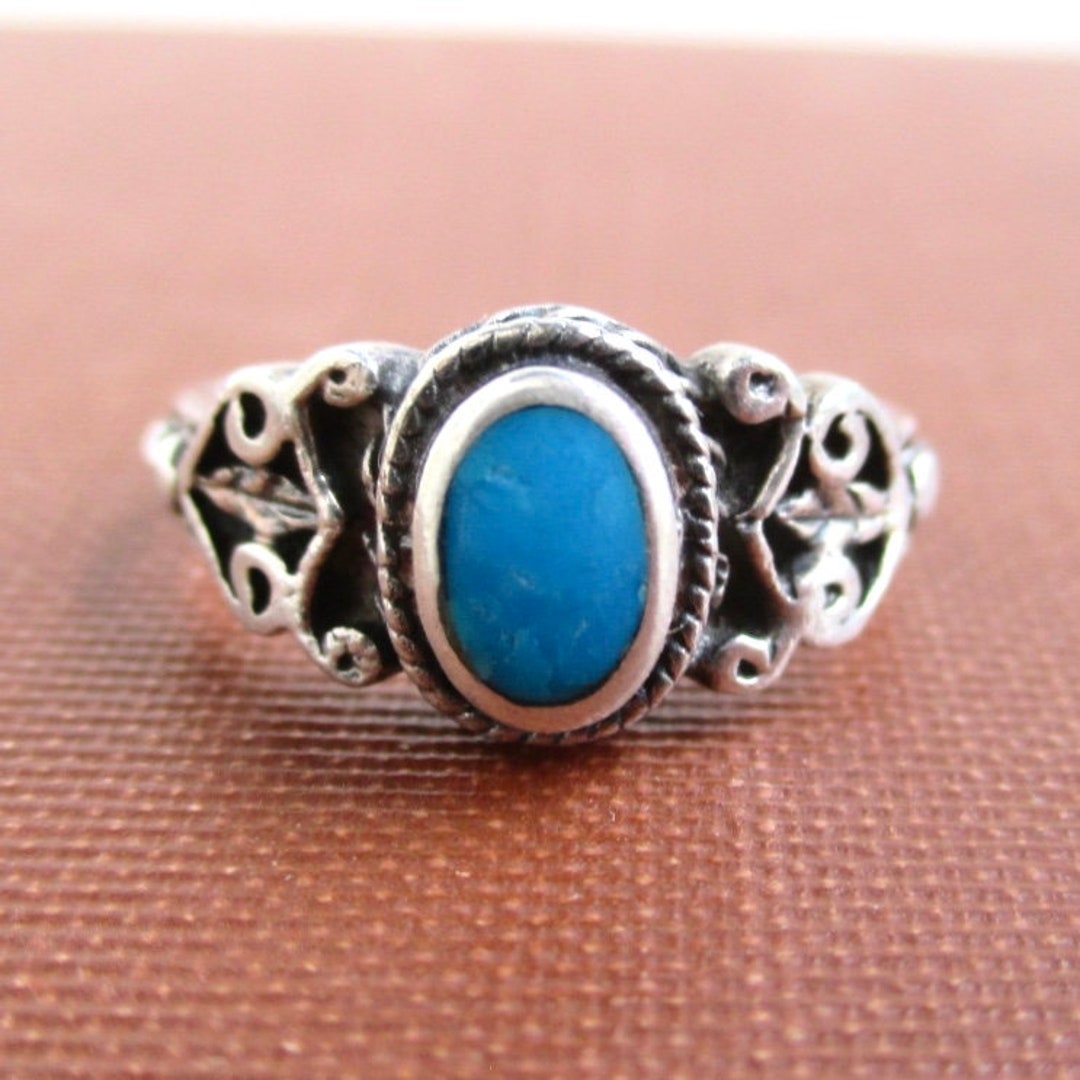 Sterling Silver & Blue Stone Ring - Vintage Women's, Size 5