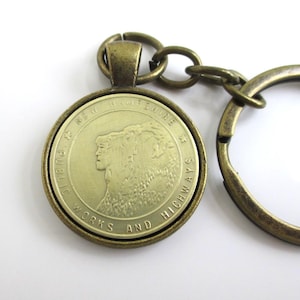 NEW HAMPSHIRE Transit Token Keychain - Repurposed Vintage NH Man in the Mountain Gold Tone Coin Key Chain, Fob