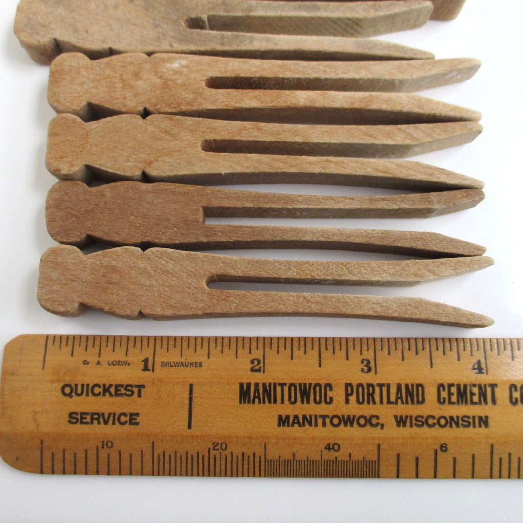 30 Vintage Wooden Clothes Pins Round Body And Head Flat Top Craft A135