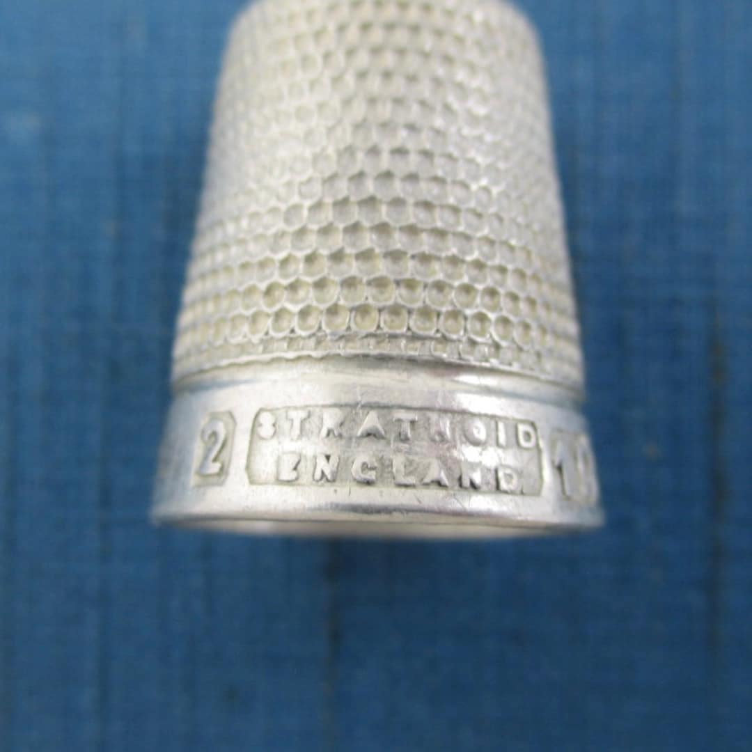 Sewing Thimble Token, Aged Brass - nature
