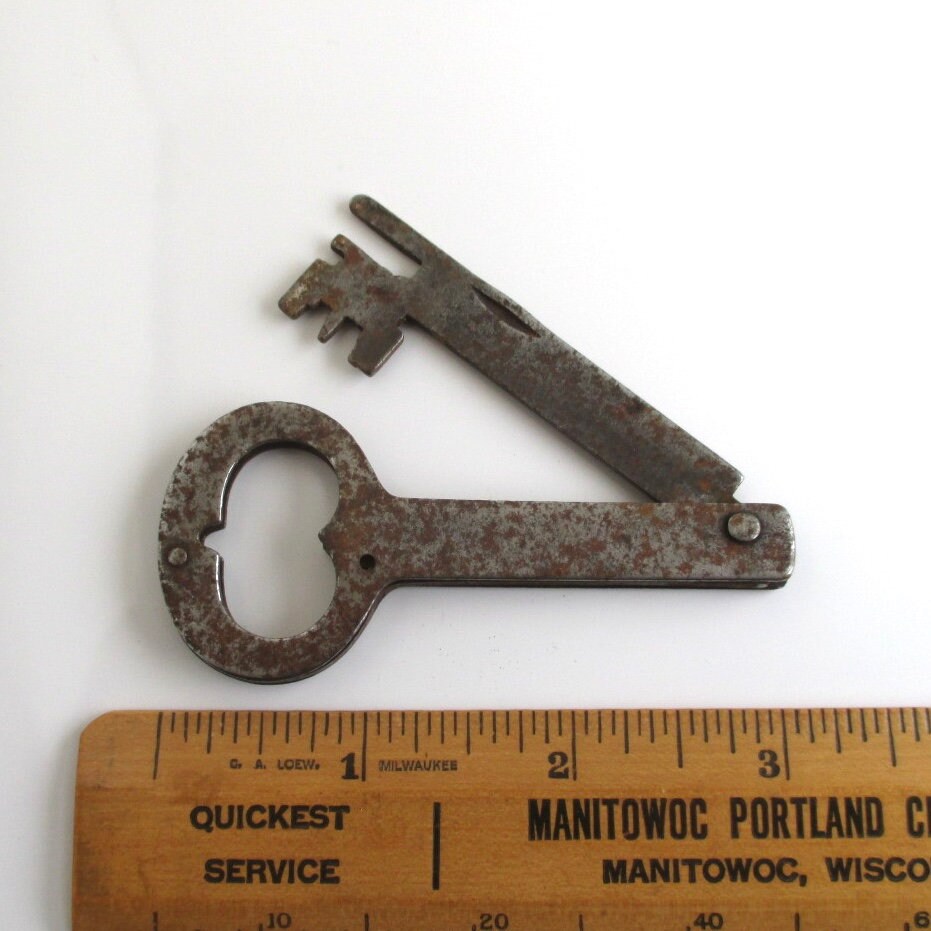 Home & Hobby vintage skeleton folding key Home Improvement