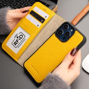 Portemonneehoesje iPhone 16 Pro Max - echt volnerfleer - RFID-blokkering en MagSafe-compatibel - standaard - kaarthouder - zwevend geel