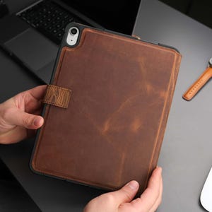 Funda de piel auténtica para iPad Pro de 11" / Funda de piel de becerro premium artesanal con soporte y soporte para Apple Pencil / iPad Pro M4 2024 / Marrón antiguo