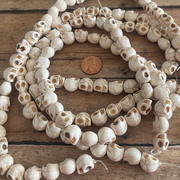 SKULL 12mm by 10mm Beads Strand Small Cream Colored Howlite Stone