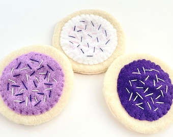 Felt cookies (purple), handmade pretend play kitchen accessories for toddlers, play food fake cookies for child
