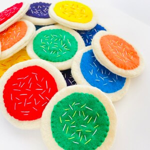 Felt sugar cookie handmade play kitchen accessories felt food 1 cookie or 7 rainbow color cookies toddler color learning toy image 4