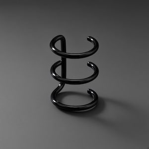 Öronmanschett i kirurgiskt stål med trippelringar Enkel minimalistisk klämma på Helix-smycke Conch Wrap Fake Piercing Elegant Design Svart