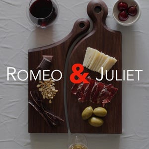 Romeo & Juliet Premium Wooden Cheese Board Set