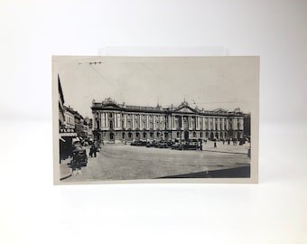 TOULOUSE FRANCE RPPC Carte postale vintage avec photo réelle Façade du Théâtre Capitole Scène de rue de voitures anciennes anciennes