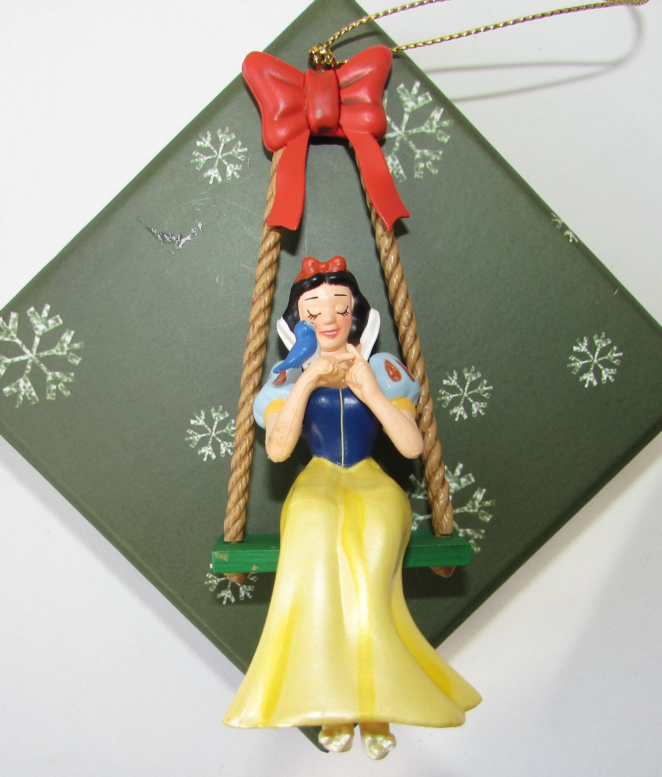 SNOW WHITE ORNAMENT Christmas Magic Disney Princess Grolier Retired