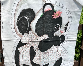 SPRING MILLS SKUNK Vintage Sewing Panel 7540 Make your Own Stuffed Pillow Stuffie