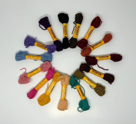 Patons Beehive TAPESTRY WOOL 15 Skeins Mixed Colors 100% Wool 15 yards Needlepoint Craft Supply
