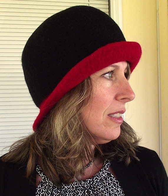 Hand Knit Wool Felted Hat City Chic Black Red Cloche Elegant  display picture 2