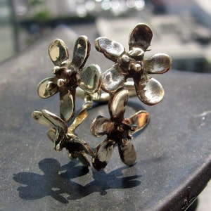 FLOWER RING