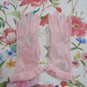 Vintage Blush Pink Chiffon Gloves: Pleated Ruffle Bracelet Length, Size 7