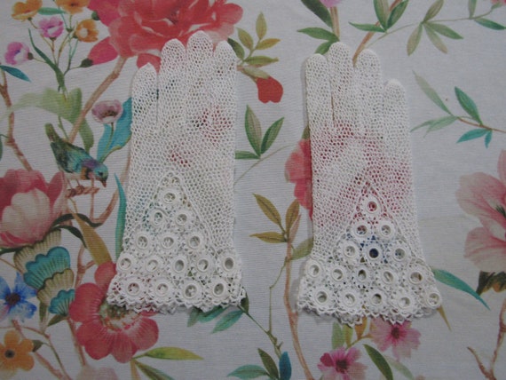 Vintage New Unused White Cotton Hand Crocheted 8.… - image 1
