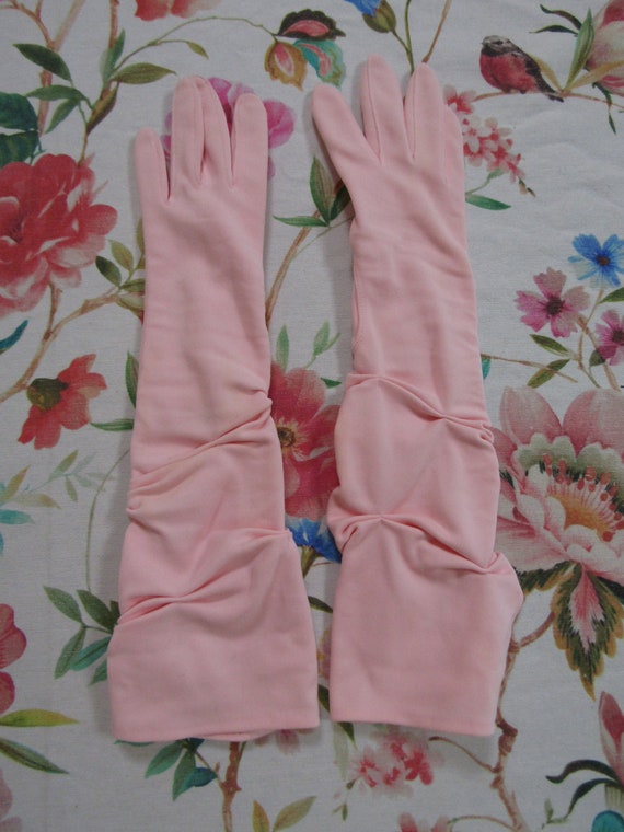 Vintage Baby Pink Ruched Scrunchy Nylon Gloves---… - image 1