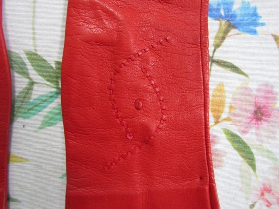 Vintage NOS New Dead Stock True Red Kid Leather G… - image 2