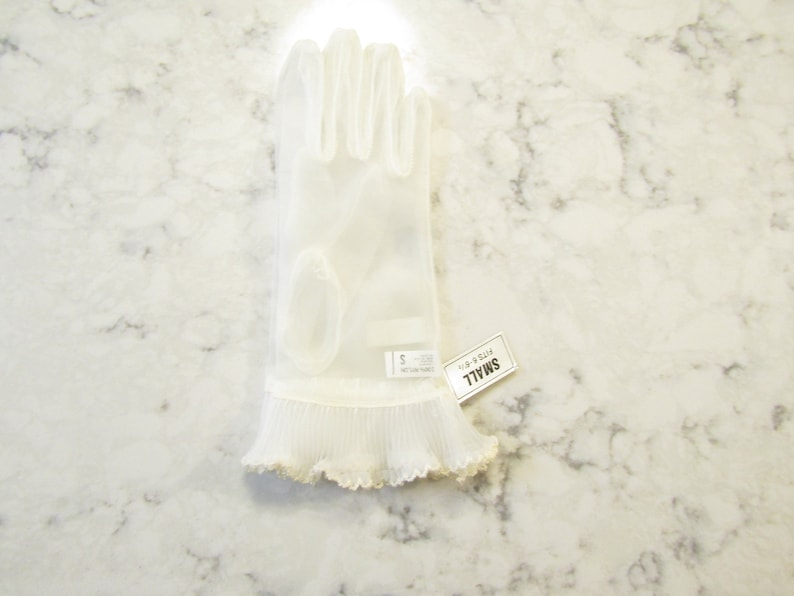 Vintage NOS--New--Dead Stock--NWT/'s Sheer Ivory Chiffon Wrist Gloves with Ruffles---8.5 long---Size 6 to 6 12--Glove Auction #1746--0819