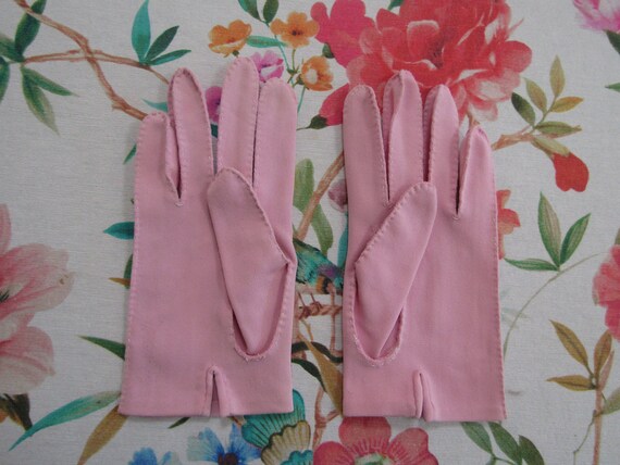 Vintage Pink Nylon 7" Wrist Gloves with French Kn… - image 3