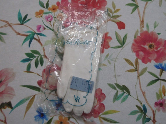 Vintage NOS NIP NWT's Dead Stock White Cotton Lac… - image 1