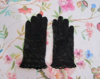 Vintage Black Cotton Hand Crocheted Gloves-----8" Wrist Length----Size 7 1/2----Glove Auction #3427--0224