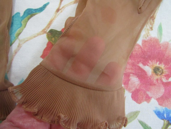 Vintage Sheer Cocoa Brown Chiffon Gloves with Acc… - image 3