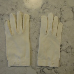 Vintage White Nylon Gloves with Buttoned Tabs--8" Wrist / Bracelet Length-----Size 7 1/2 to 8----Glove Auction #1991--1022