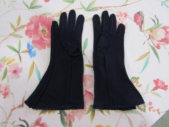 Vintage 1940's Navy Blue Rayon Gauntlet Gloves---… - image 3