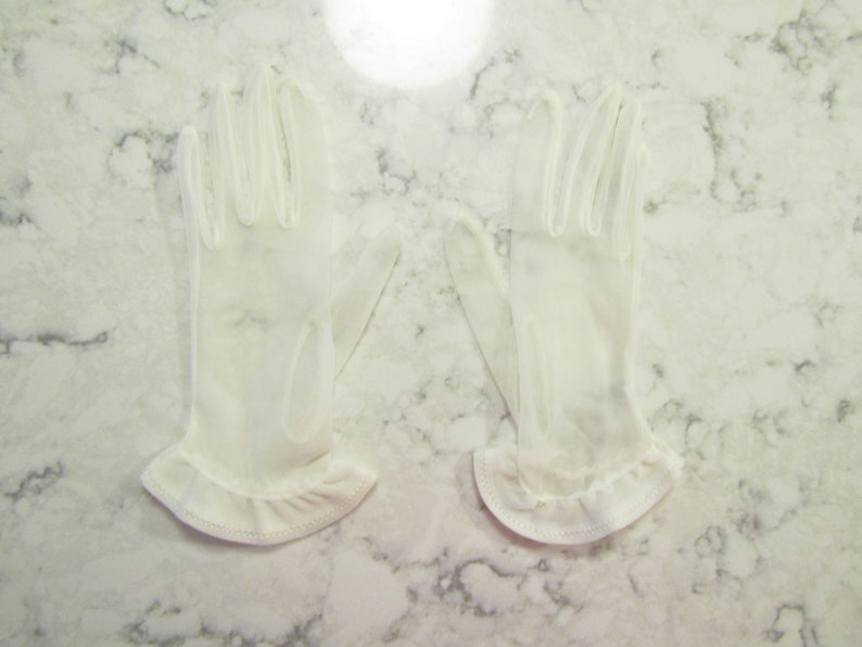 Vintage Sheer White Chiffon Wrist Length Gloves with Angled Ruffles---9.5 long---Size 5 to 5 12--Glove Auction 9516-0619