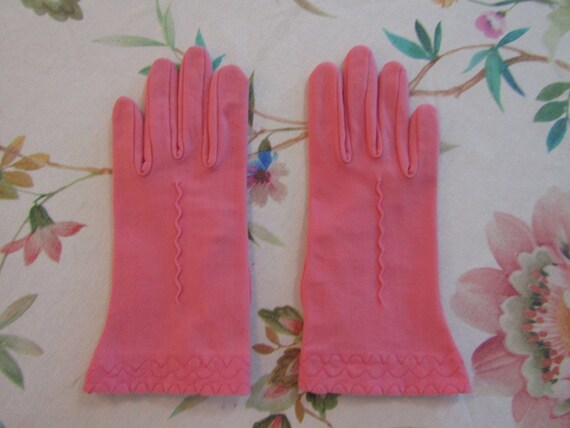 Vintage Hot Pink/Peony Pink 8" Stretch Nylon Wris… - image 1