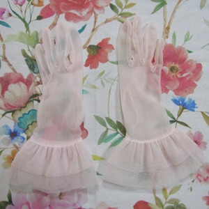 Vintage Blush Pink Chiffon Gloves: Ruffled Bracelet Length, Size 5 1/2 to 6