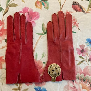 Vintage New Dead Stock NOS NWT's Red Deerskin Leather Gloves---8.5" Bracelet Length----Size 7--Glove Auction #1673-0922