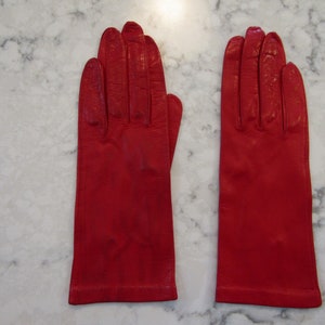 Vintage New NOS Dead Stock Deep Navy Blue Kid Leather Gloves-----8.5 Bracelet Length----Size 6 12    Auction #621--0721