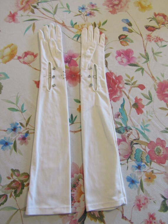 Marian style White Crystal Opera-length Gloves main image 1