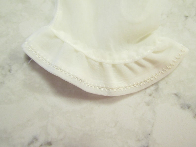 Vintage Sheer White Chiffon Wrist Length Gloves with Angled Ruffles---9.5 long---Size 5 to 5 12--Glove Auction 9516-0619