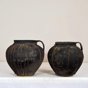 Jarrón rústico de arcilla hecho a mano - Maceta de cerámica antigua - Decoración Wabi-Sabi