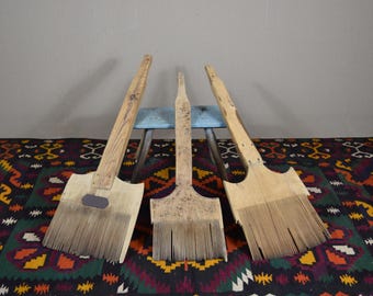 Peine de lana de madera antiguo - Herramienta textil primitiva - Preparación de fibra de rueca