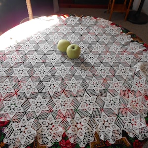 Fine and Dainty 43&quot; Round Crochet Tablecloth - Vintage 1950s