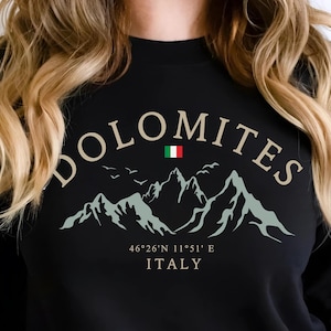 Dolomites Italy Sweatshirt, Italian Alps Pullover, Mountain Crewneck, Dolomiti Sweater, Hiking Travel Sweater, Italy, Italia, Dolomites