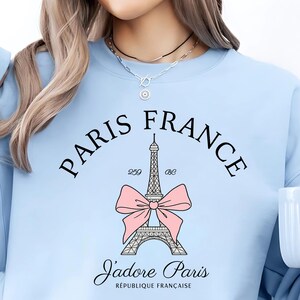 Paris France Sweatshirt, Eiffel Tower Bow Pullover, J&#39;adore Paris Sweater, French Aesthetic Gift, Unisex Parisian Chic Travel Top