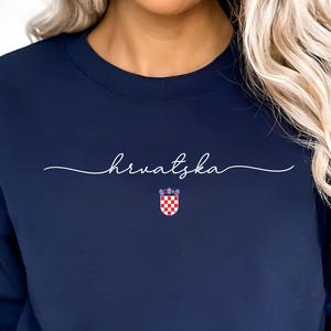 Hrvatska Sweatshirt, Croatia Crewneck, Croatian Flag Pullover, Minimalist Croatia Gift, Travel Souvenir Shirt, Unisex Cozy Jumper