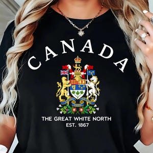 Canada T-shirt, The Great White North Shirt, Patriotic Canadian Shirt, Proud Canadian Tee, Vintage Crest Canada Shirt, Maple Leaf Pride Tee