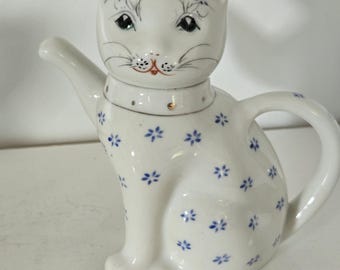 Vintage Kitty Teapot/ Creamer